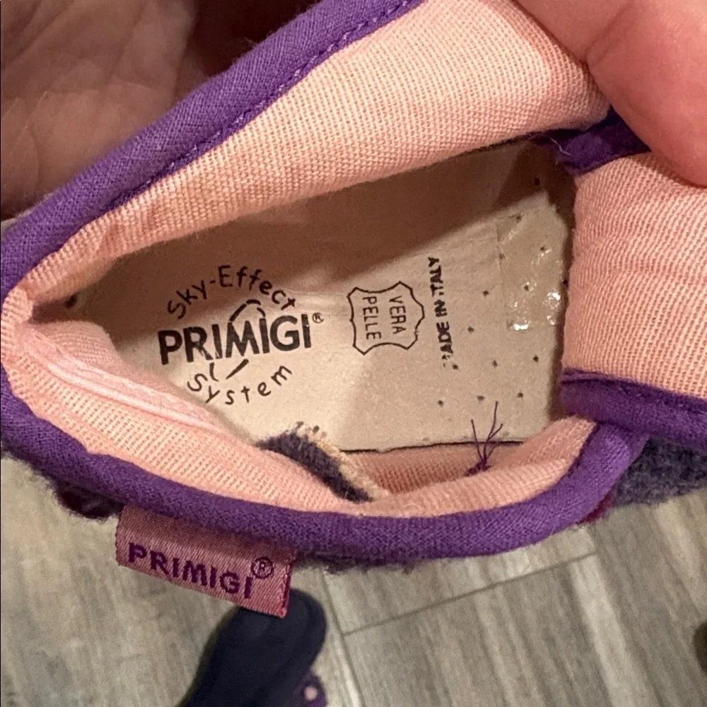 Primigi baby girls purple dotted wool booties size 23
